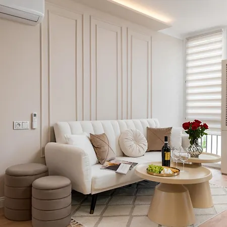 Gorgeous 1-br In The Strict Centre With Ac & Parking On Site Apartamento