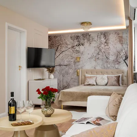 Gorgeous 1-br In The Strict Centre With Ac & Parking On Site