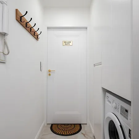 Gorgeous 1-br In The Strict Centre With Ac & Parking On Site Apartamento Varsóvia